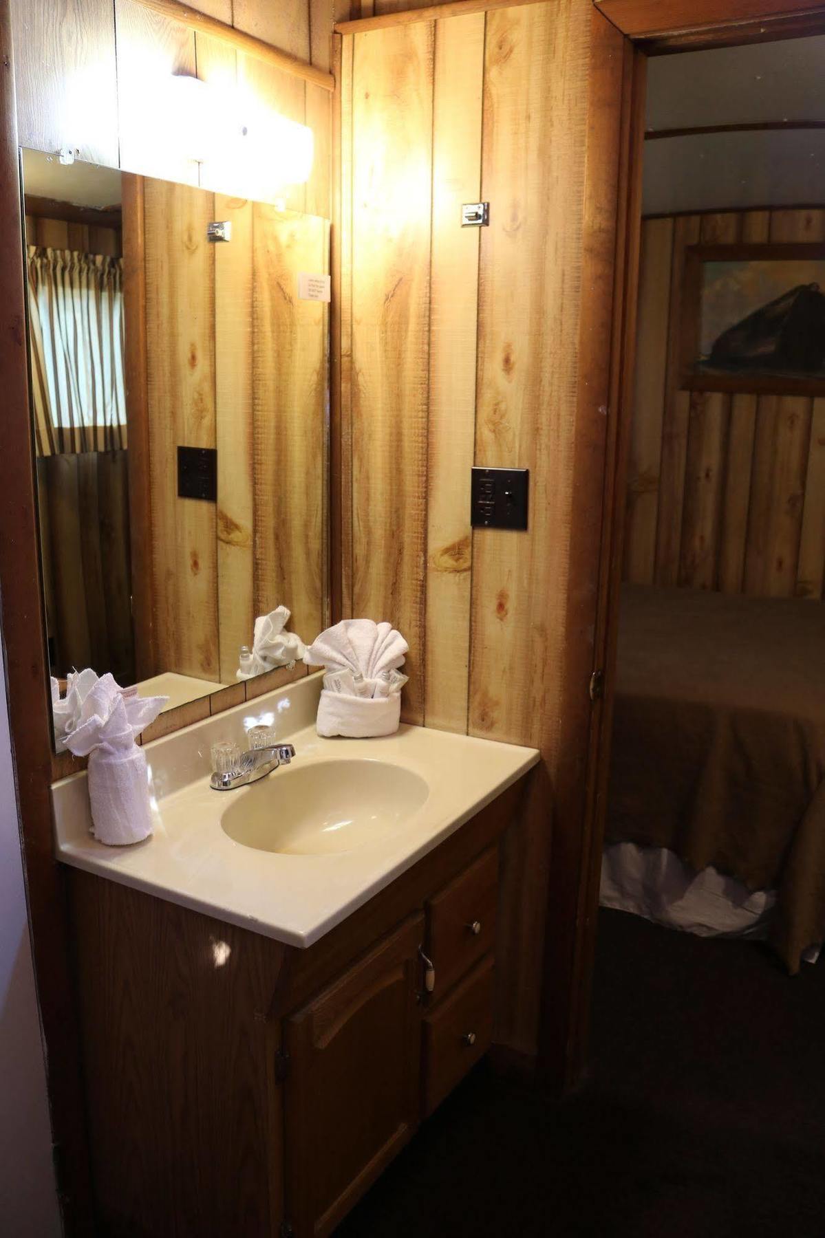 Red Caboose & Restaurant 2* Ronks